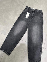 Scarlet Jean